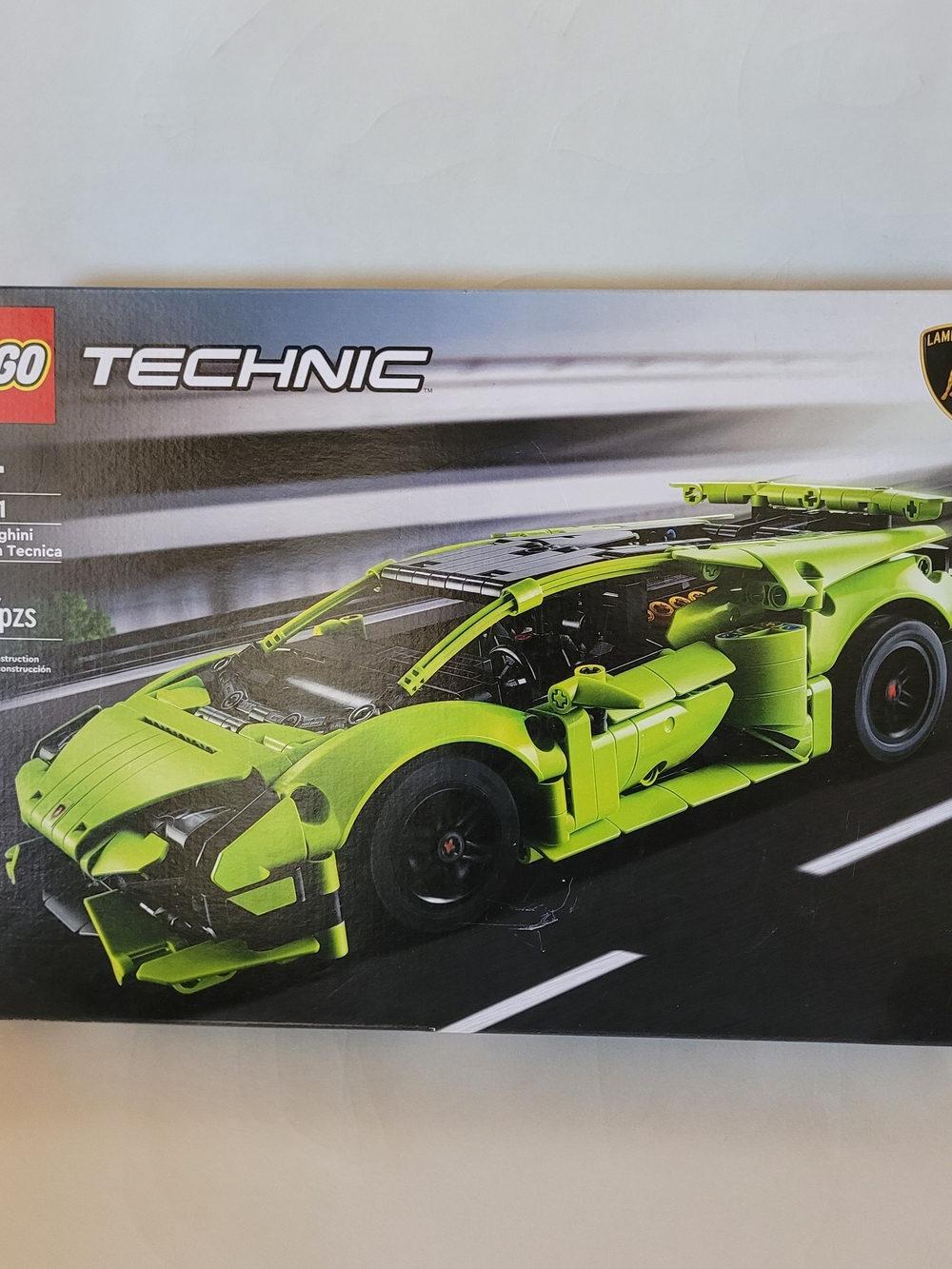 LEGO Technic Lamborghini Huracan (#42161) OPENED BOX